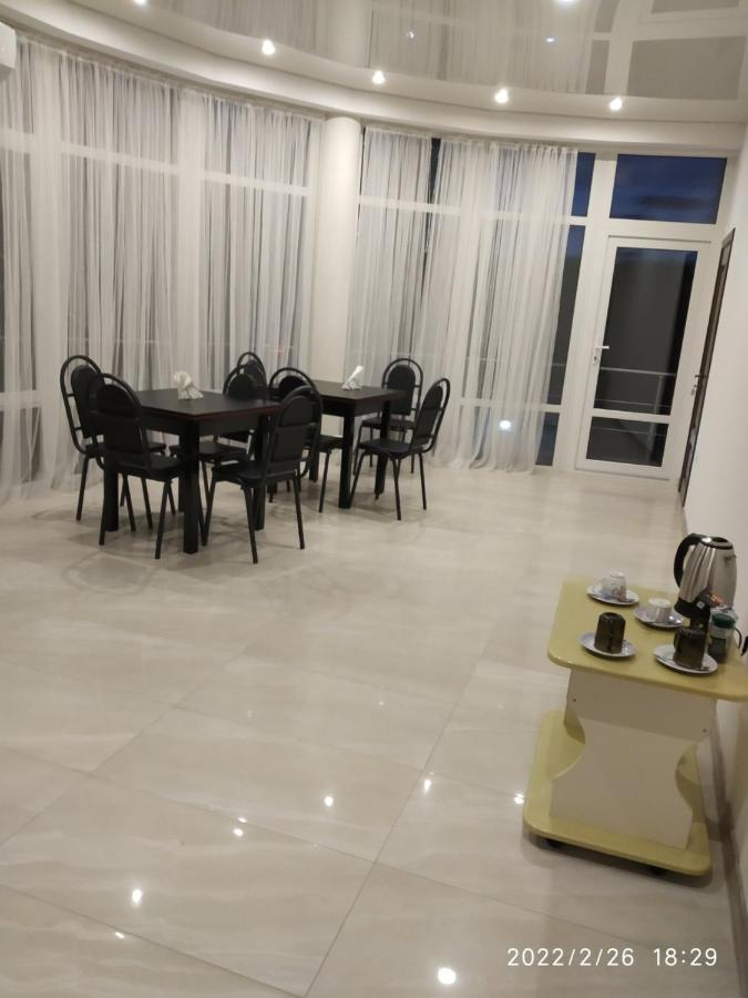 Hotel Paulina Falesti Buitenkant foto