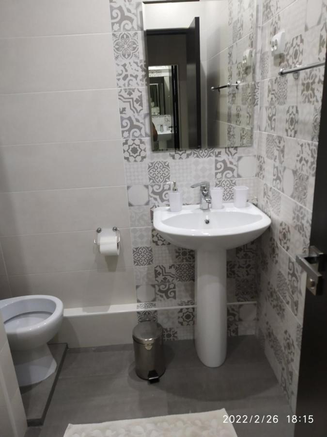 Hotel Paulina Falesti Buitenkant foto