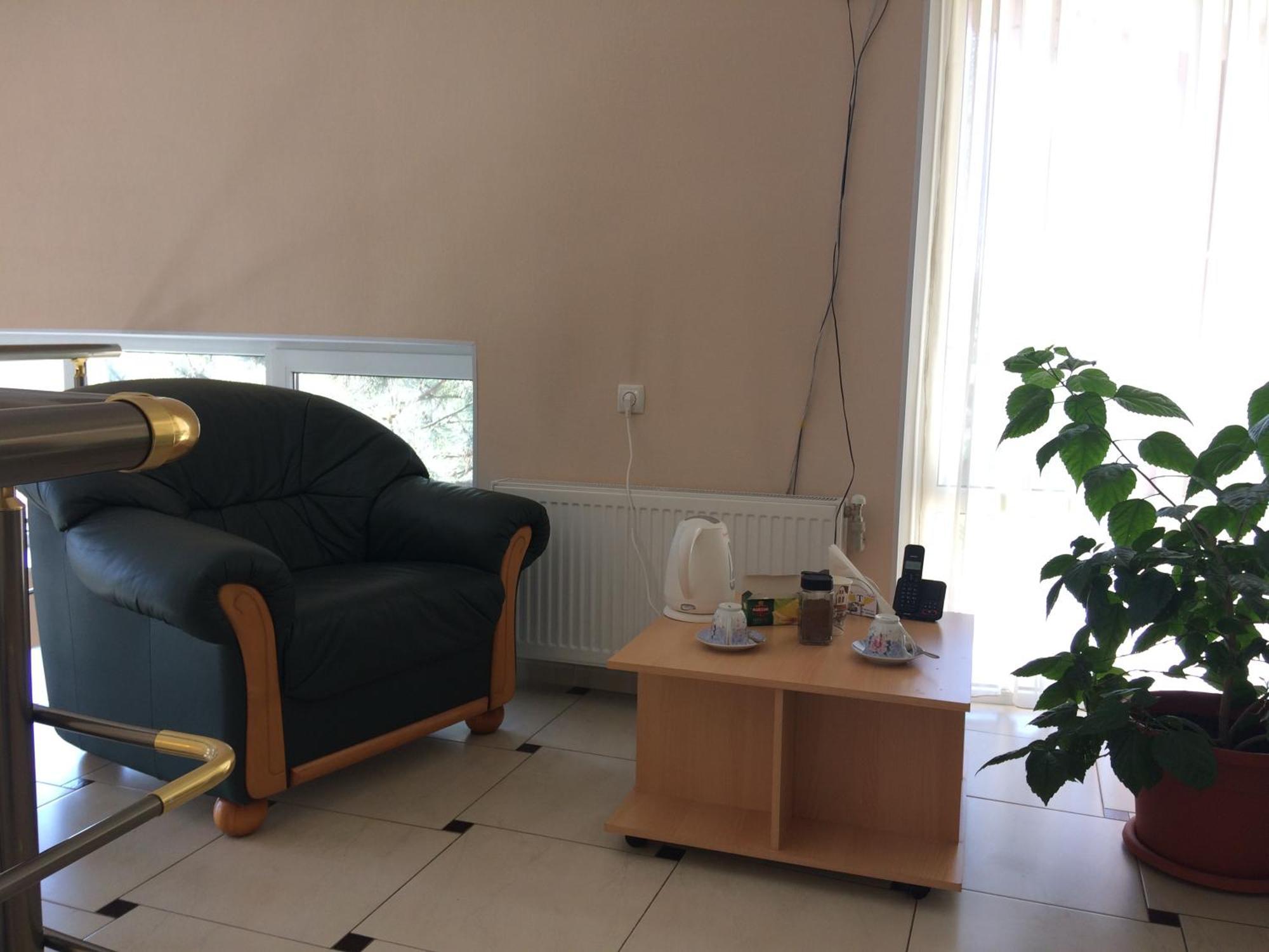 Hotel Paulina Falesti Buitenkant foto