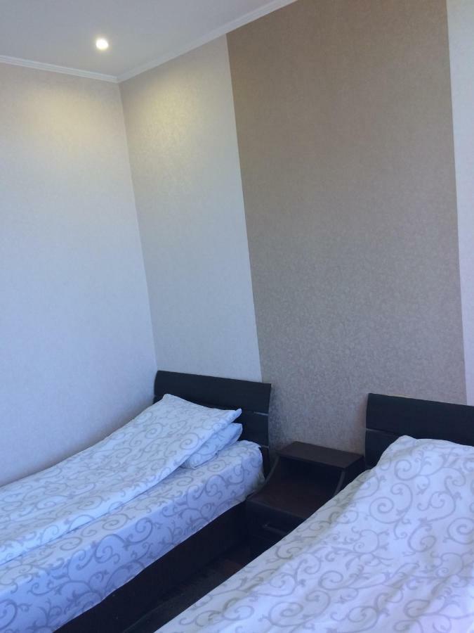 Hotel Paulina Falesti Buitenkant foto