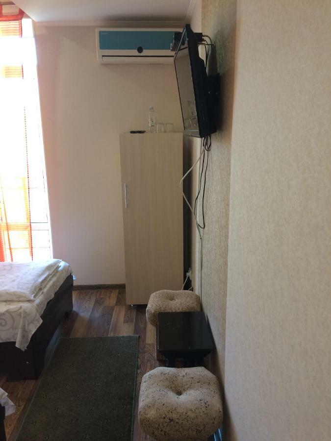 Hotel Paulina Falesti Buitenkant foto
